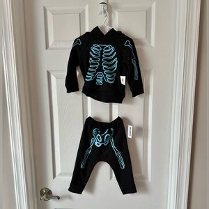 12-18M Matching Halloween Skeleton Hoodie and Sweatpants Set